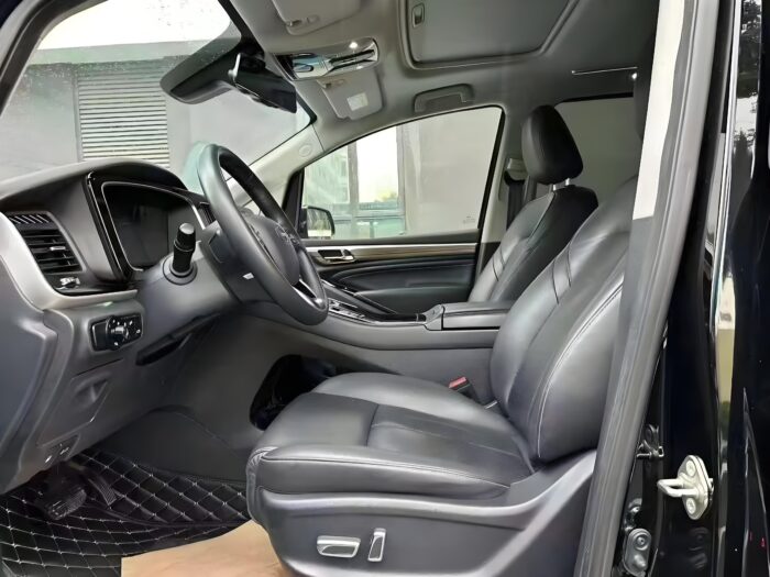 2021 GAC MOTOR M8 Luxury Edition 2.0T MPV - Image 5