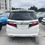 2017 Honda Odyssey 2.4L EX Luxury Edition - Image 4